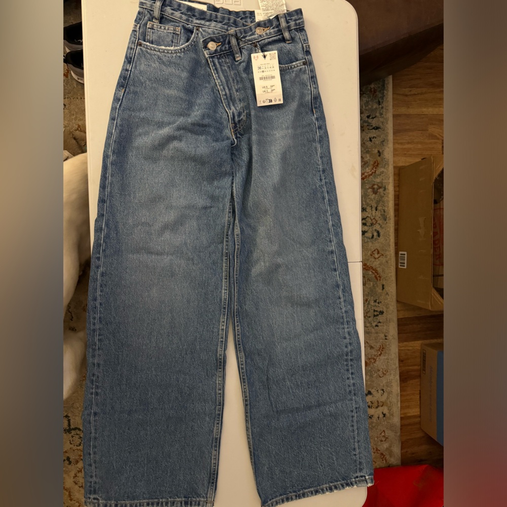 Zara women’s crossover jeans
